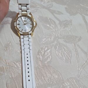 GBG Los Angeles White and Gold Women's Watch